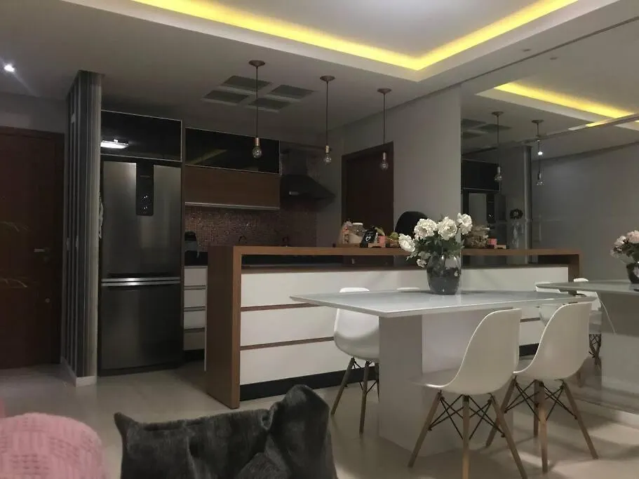 Apto Lindo Wi-Fi Home Elevador Joinville 0*,  Brasil